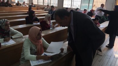 Photo of نائب رئيس جامعة الزقازيق يتابع سير أعمال الامتحانات