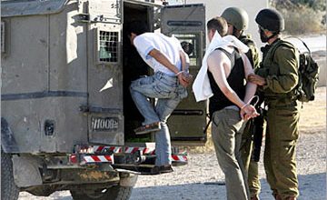 Photo of الاحتلال الاسرائيلي يعتقل 19 فلسطينيا في الضفة والقدس المحتلة
