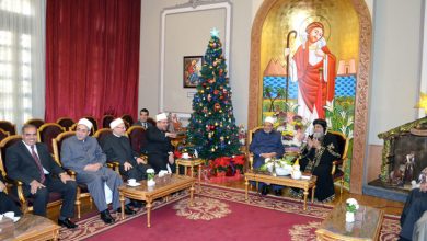 Photo of الطيب وجمعة والمفتي يزوران الكاتدرائية بالعباسية لتهنئة تواضروس بالعام الميلادي