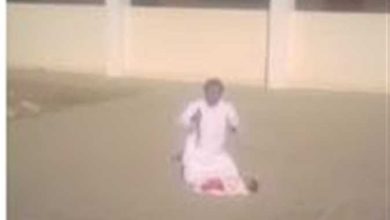 Photo of بالفيديو.. تفاصيل محاولة سعودي ذبح طفله الرضيع داخل فناء مدرسة