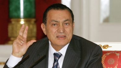 Photo of مبارك: قطعت علاقتى بإيران لأن أكبر شارع عندهم على اسم قاتل السادات