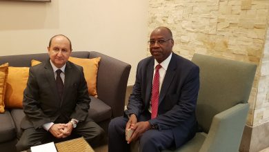 وزير التجارة والصناعة يجرى مباحثات مكثفة مع نظيره السودانى
