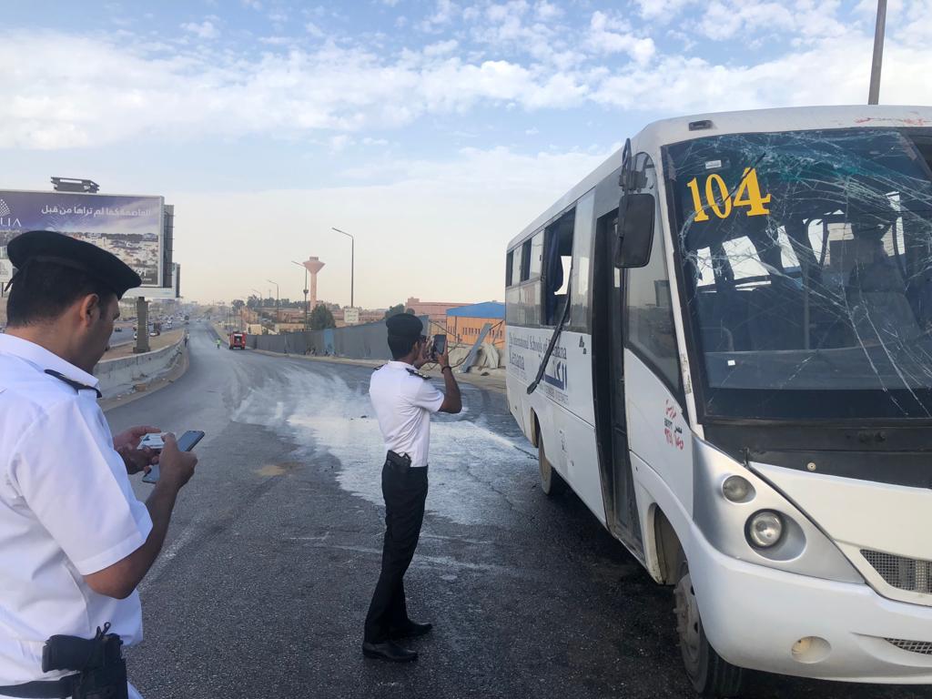 مصدر أمني: بقعة زيت وراء انقلاب اتوبيس طلاب الرحاب