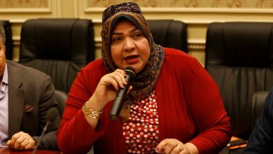 Photo of برلمانية: “أنا ضد تحديد مواعيد غلق القهاوي والكافيهات”