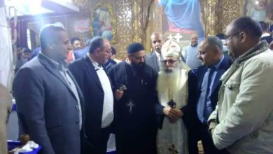 رئيس مدينة الخصوص يزور الكنائس للتهنئة بعيد الميلاد