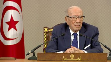 Photo of رئيس البرلمان التونسي يتسلم مهام الرئاسة مؤقتا