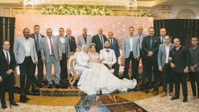 Photo of بحضور أعضاء وقيادات شركة البتروكيماويات المصرية زفاف نجلة الزميلة منال الليثي